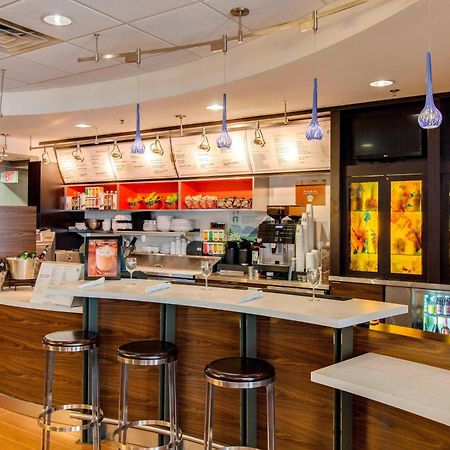 Courtyard By Marriott Chicago Schaumburg/Woodfield Mall מראה חיצוני תמונה
