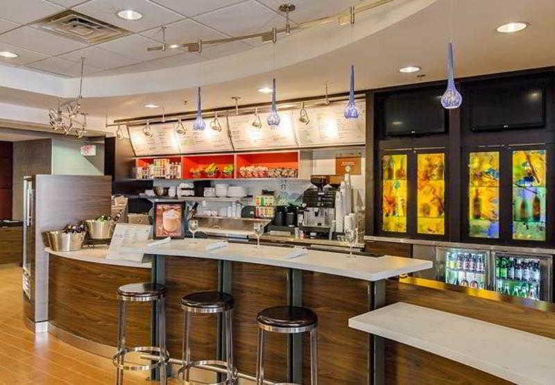 Courtyard By Marriott Chicago Schaumburg/Woodfield Mall מראה חיצוני תמונה